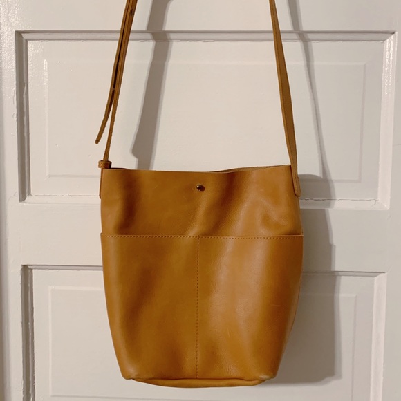 Able Handbags - ABLE: Salem Crossbody - Tan